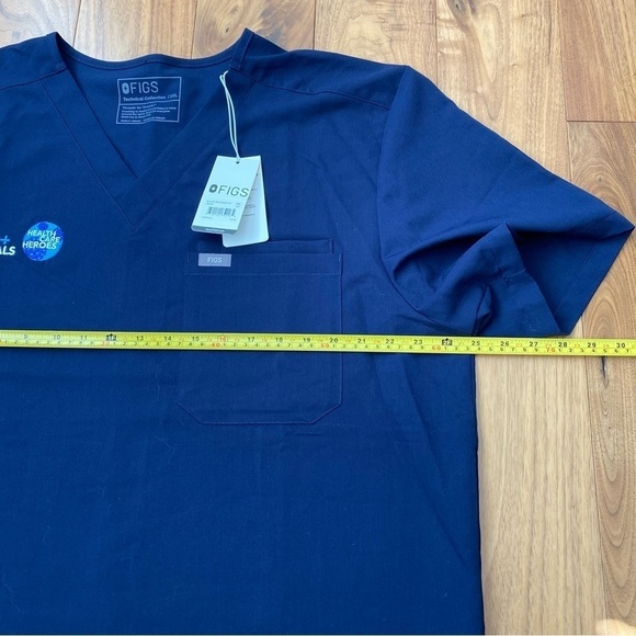 NWT FIGS Leon  Two Pocket Scrub Top XXL / 2XL - Picture 11 of 15